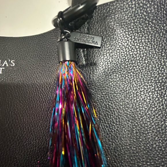 Victoria’s Secret Black Textured Tote – Spacious & Stylish - Picture 4 of 14